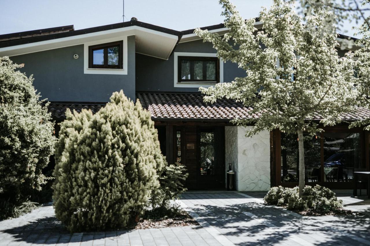 Bed and Breakfast L'Anfora Country Club Basciano Екстер'єр фото